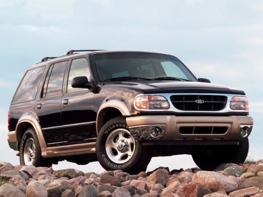 Ford Explorer 3 (2002 – 2005)