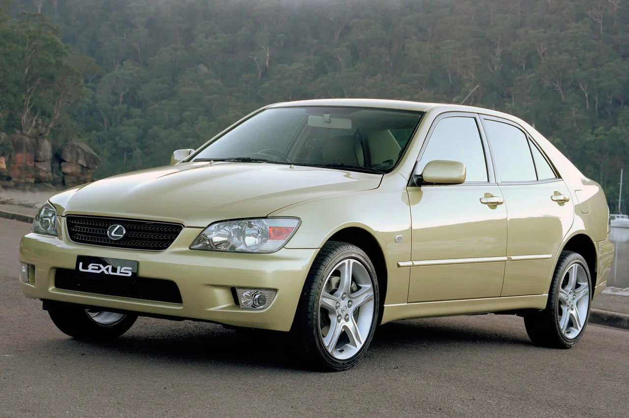 Lexus IS 1 (1999 - 2004)